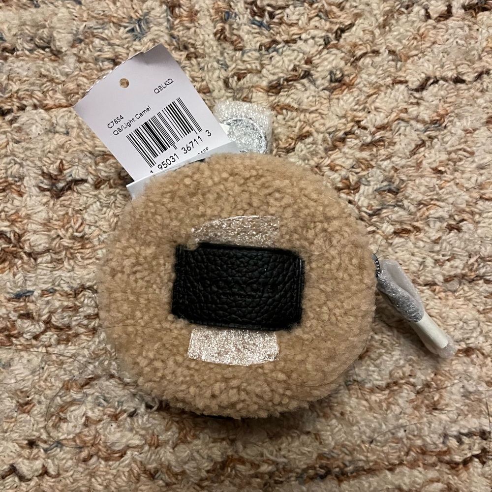 NWT! Coach Shearling Belt bag 2 set now firm!!! - Picture 2 of 11
